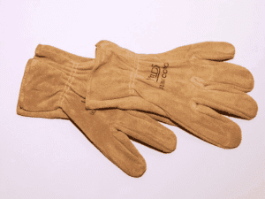 Read more about the article How to Choose The Leather Gloves for Mechanical Work?